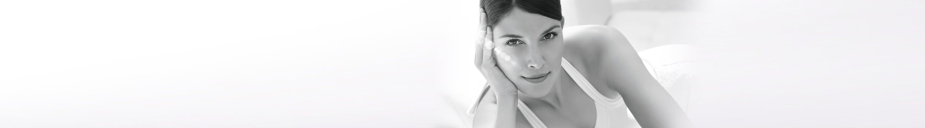 Sunscreen protects skin from the sun and its harmful UVA and UVB rays.